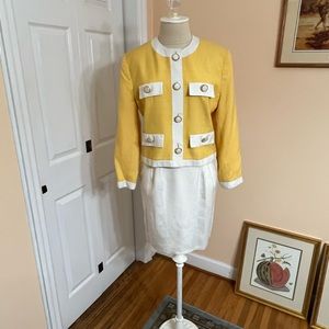 Vintage Shahin linen 2pc suit. Blazer & skirt Sz 8 Yellow/White Great Condition